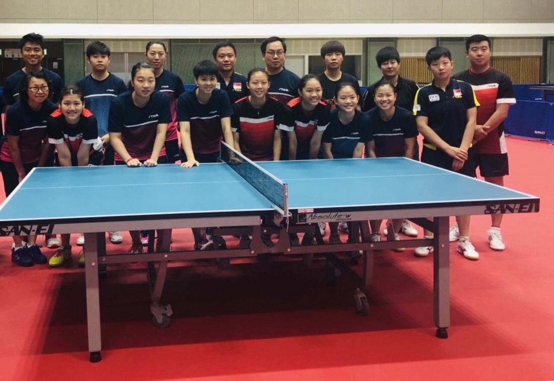 シンガポール卓球ナショナルチームの選手たち