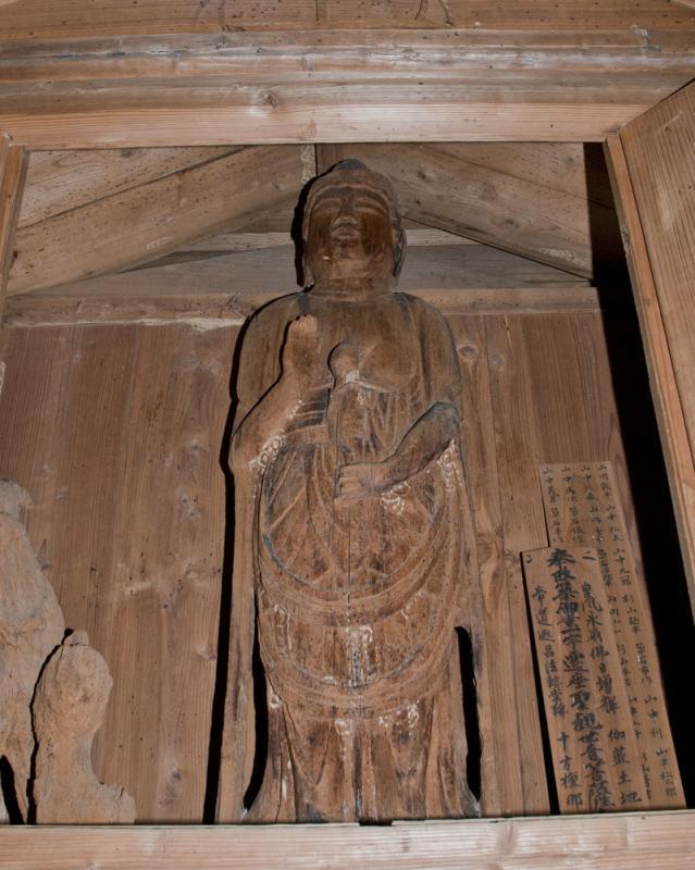 白山神社仏像