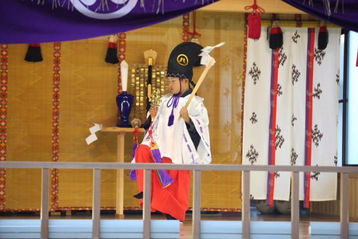 横岡八幡神社の神楽