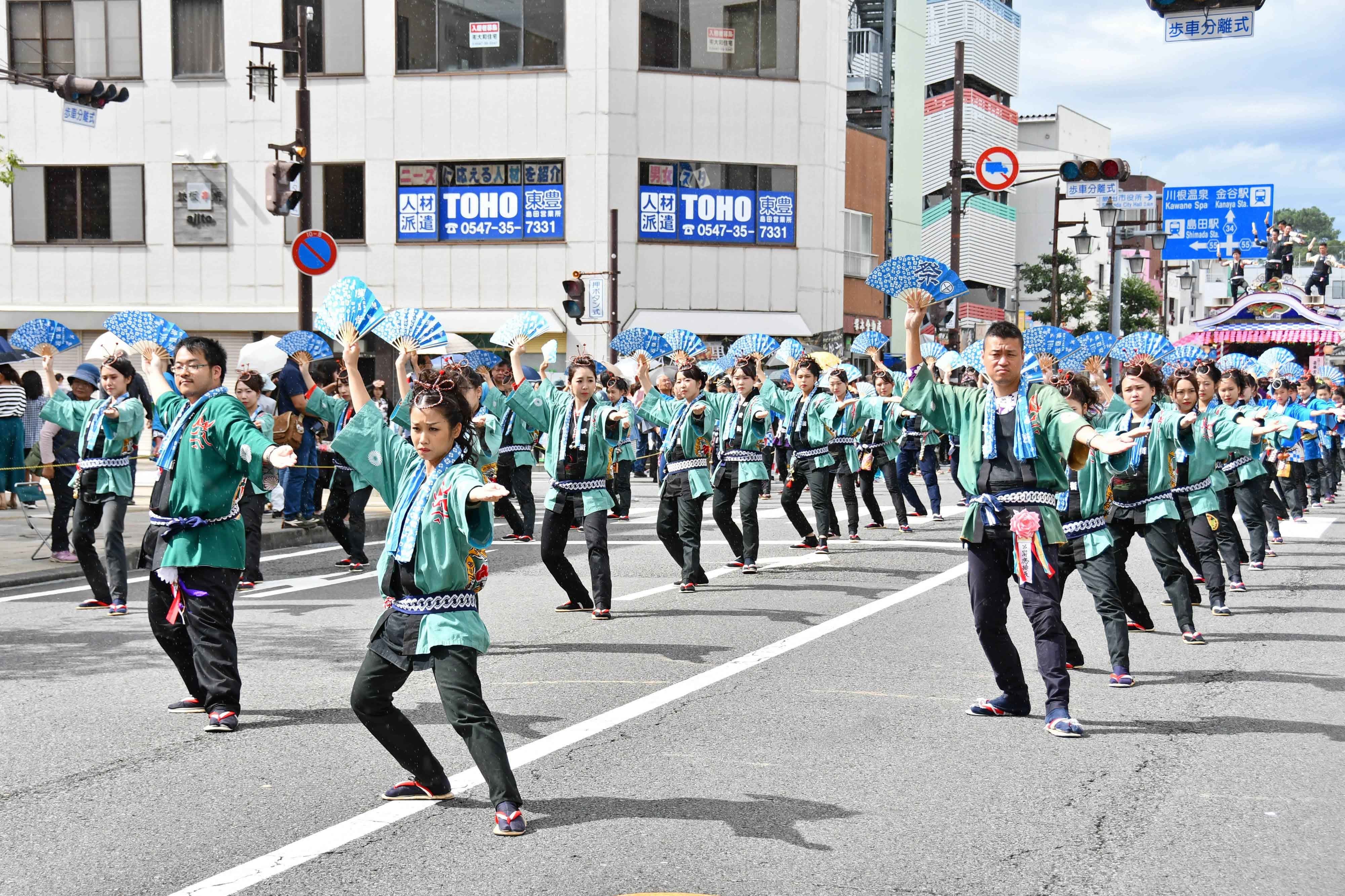 四街地踊り