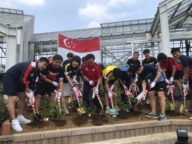 シンガポール卓球チーム記念植樹