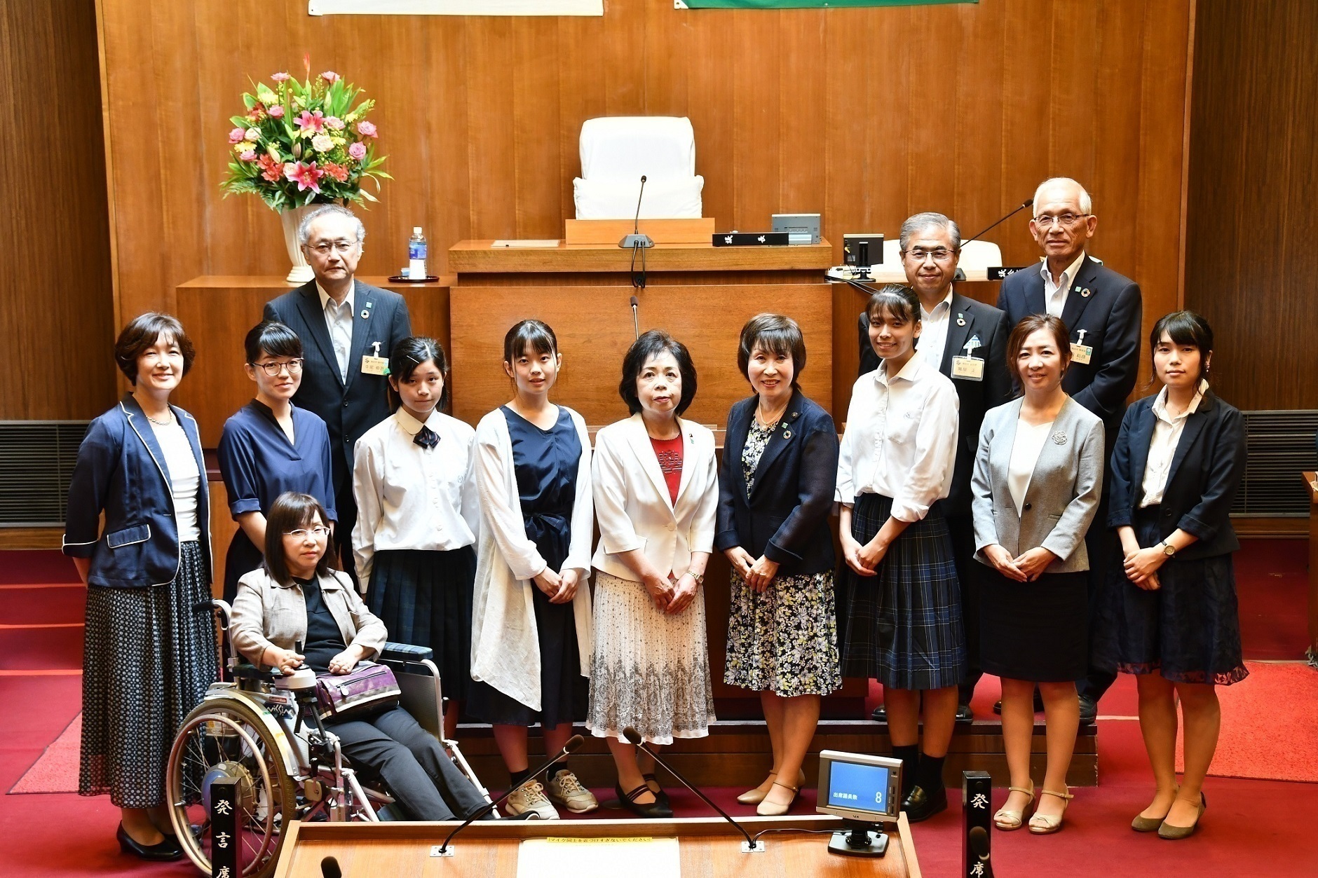 女性議会参加者