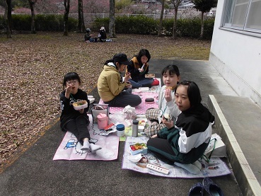 昼食