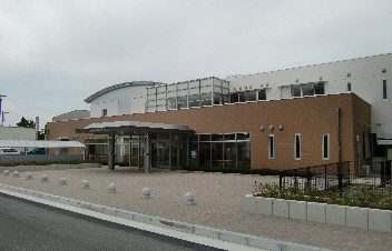 初倉地域総合センター外観