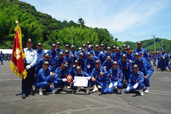 第53回志太支部消防操法大会　訓練礼式の部優勝　集合写真