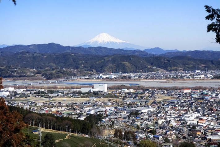 諏訪原城跡からの眺め（すわはらじょうあとからのながめ）