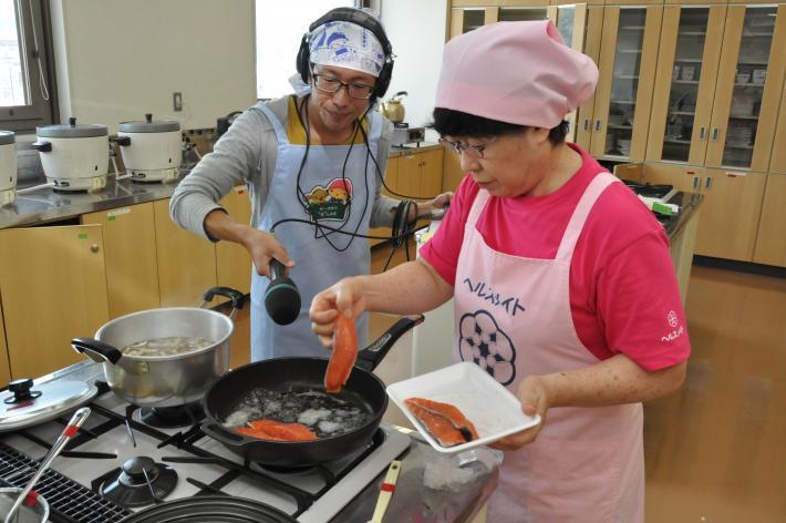 食推協グループ「山吹」の自主学習をリポート