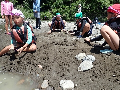 砂遊び