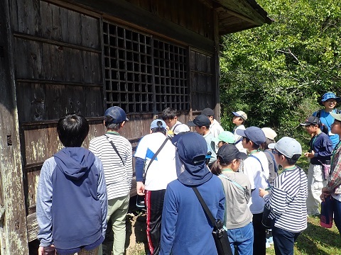 お堂の見学