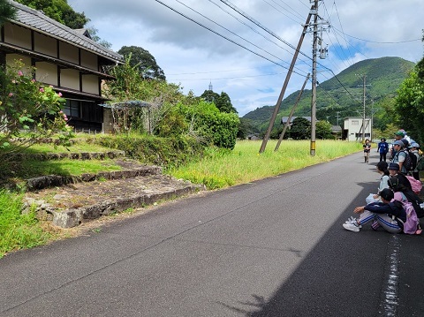 石田家で土器探し