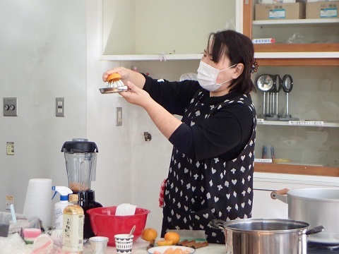 みかん蒸しパン作り開始