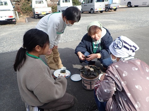 七輪で焼き餅