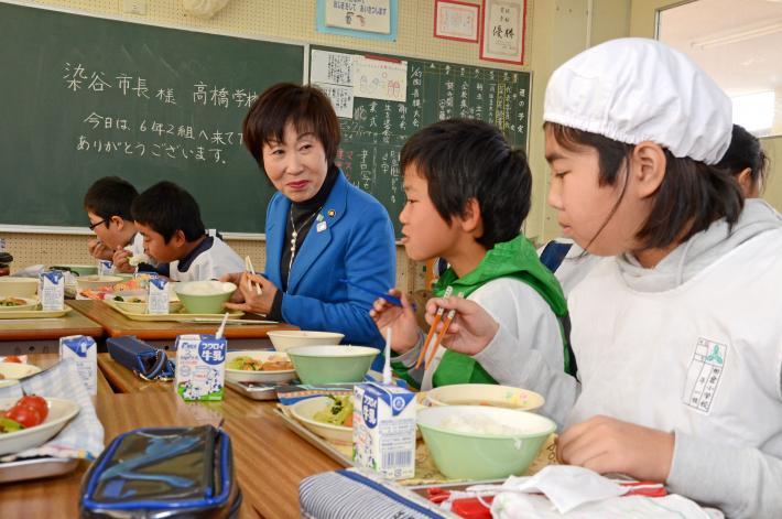 給食試食