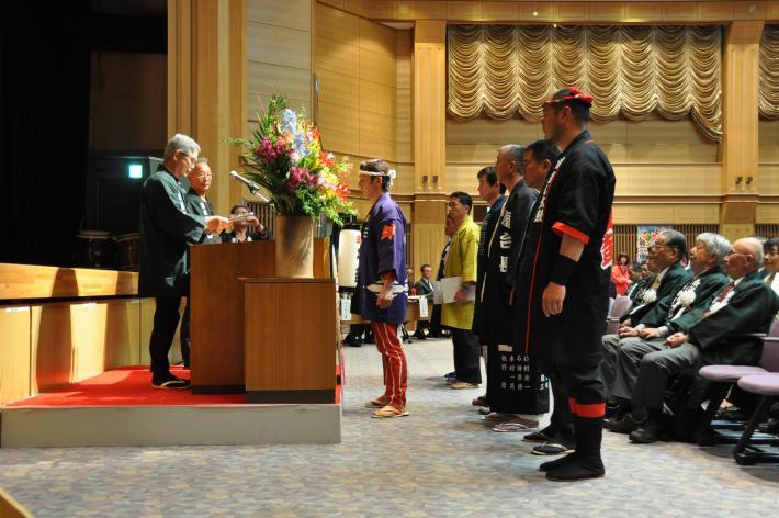 道中部会長・屋台運行許可