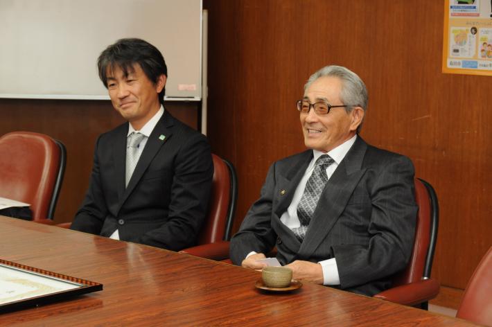 村田さんと息子の共績さん