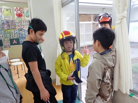 プロのヘルメット試着