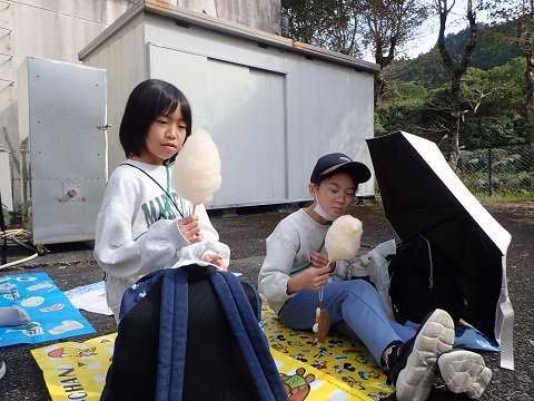 無料提供の綿菓子