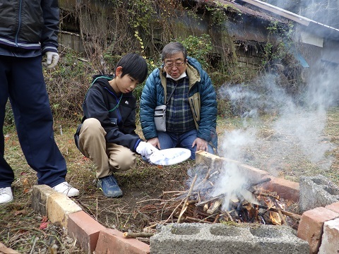 たき火づくり２