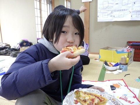 ピザをいただく２