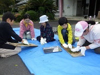 手揉み